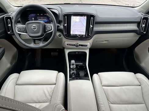 Used 2023 Volvo XC40 B5 Plus w/ Driver Assist Package AWD/4WD image 20