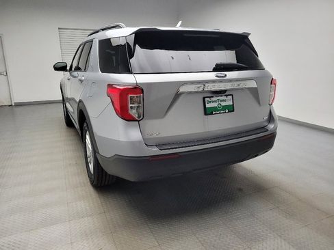 Used 2020 Ford Explorer XLT AWD/4WD image 6
