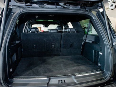 Used 2019 Lincoln Navigator L Reserve w/ Cargo Package AWD/4WD image 23