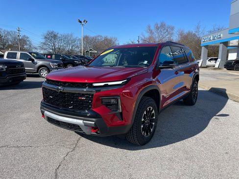 New 2026 Chevrolet Traverse Z71 w/ Driver Confidence Package image 3