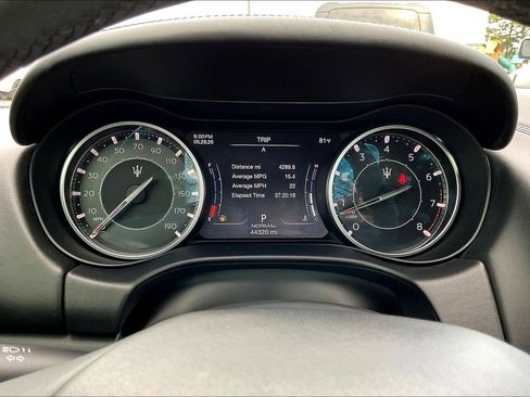 Used 2021 Maserati Ghibli RWD image 13