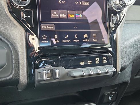 New 2026 RAM 2500 Tradesman image 28