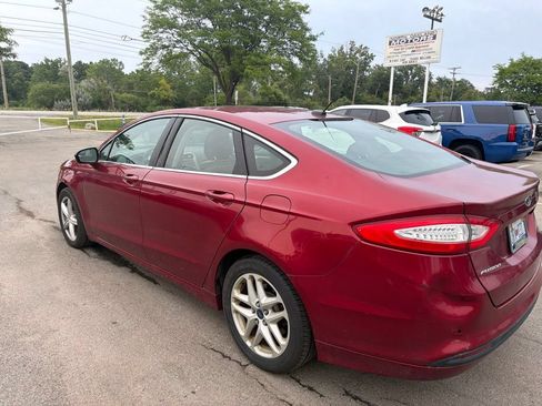 Used 2014 Ford Fusion SE w/ Equipment Group 202A FWD image 6