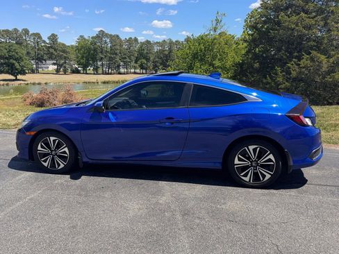 Used 2018 Honda Civic EX-T image 8