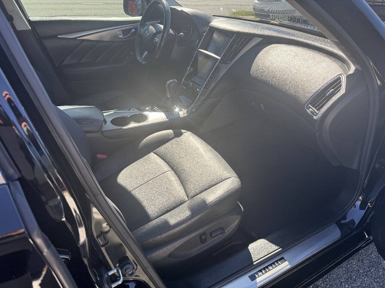 Used 2015 INFINITI Q50 Premium RWD image 17