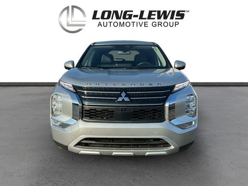 Used 2023 Mitsubishi Outlander SE image 11