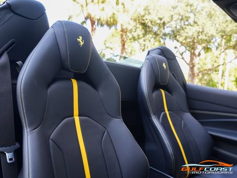 Used 2022 Ferrari F8 Tributo image 35