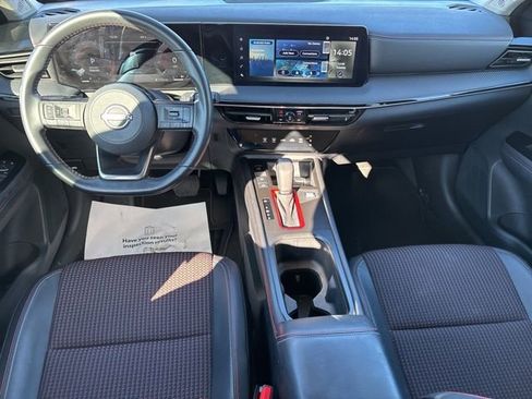 Certified 2025 Nissan Kicks SR image 12