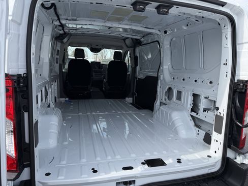 New 2026 Ford Transit 150 Low Roof image 21