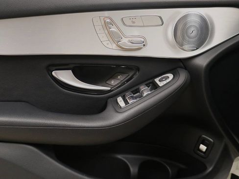 Used 2019 Mercedes-Benz GLC 300 4MATIC w/ Multimedia Package image 55