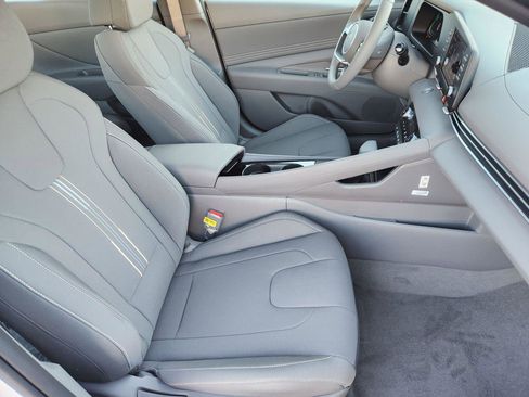 New 2026 Hyundai Elantra SEL Sport Premium image 10