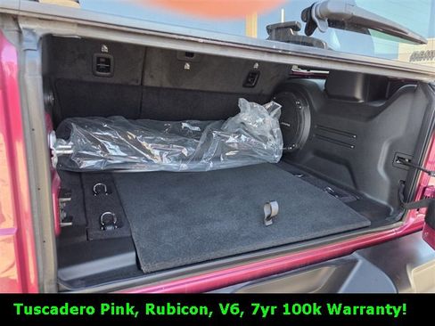 Certified 2024 Jeep Wrangler Unlimited Rubicon w/ Technology Group image 23