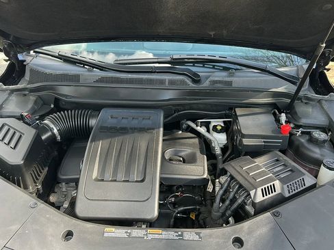 Used 2017 Chevrolet Equinox LT w/ Convenience Package image 12