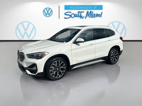 Used 2022 BMW X1 sDrive28i w/ Convenience Package FWD image 3
