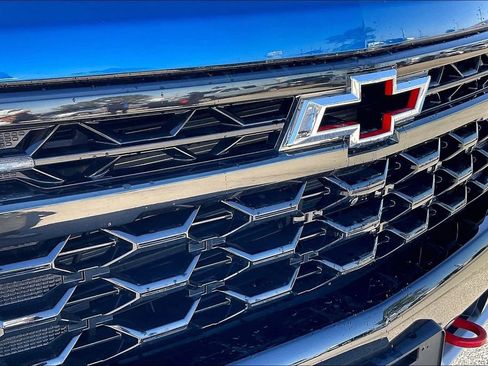 Used 2023 Chevrolet Silverado 1500 ZR2 AWD/4WD image 34