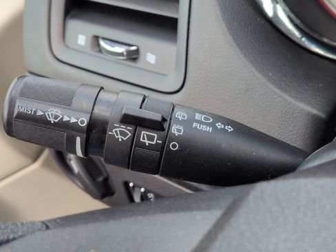 Used 2014 Dodge Grand Caravan SE w/ Quick Order Package 29E SE image 31