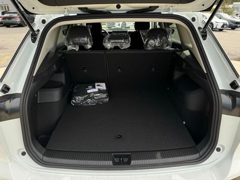 New 2025 Volkswagen Tiguan S image 11