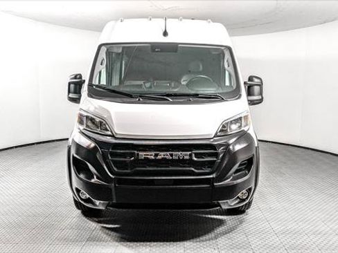 Used 2024 RAM ProMaster 2500 w/ Convenience Group FWD image 11