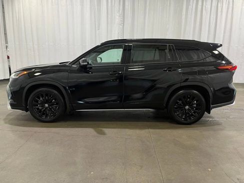 Certified 2024 Toyota Highlander XSE AWD/4WD image 7