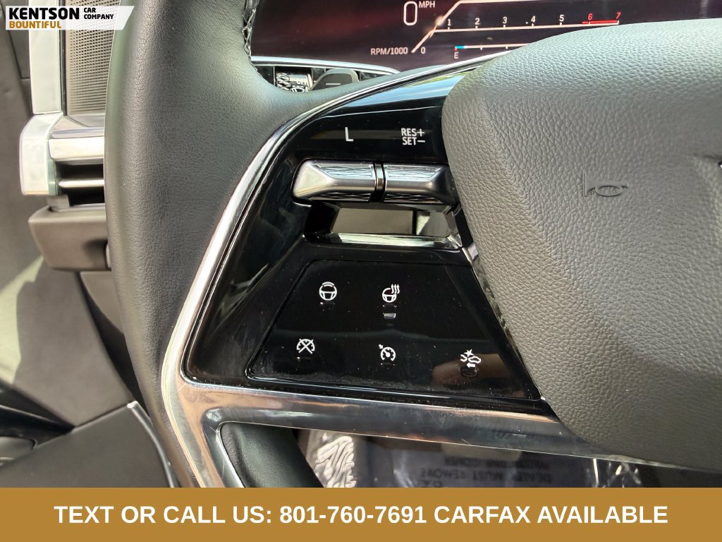 Used 2025 Cadillac Escalade ESV Sport w/ LPO, ONYX Package AWD/4WD image 17