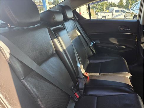 Used 2014 Acura ILX w/ Premium Package image 28