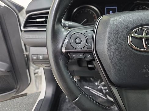 Used 2021 Toyota Camry SE FWD image 17