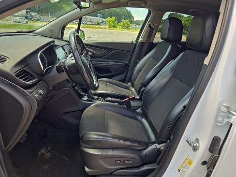 Used 2020 Buick Encore Preferred w/ Safety Package FWD image 15