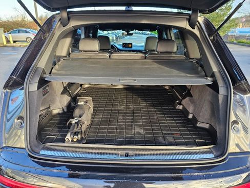 Used 2018 Audi Q7 3.0T Prestige image 18