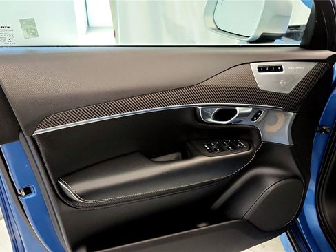 Used 2018 Volvo XC90 T8 R-Design w/ Convenience Package image 24