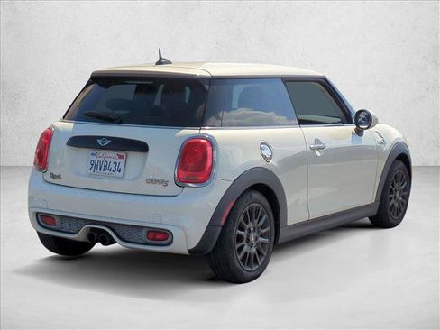 Used 2016 MINI Cooper S image 5