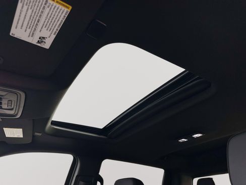 Certified 2025 Chevrolet Silverado 1500 High Country w/ Midnight Edition image 8