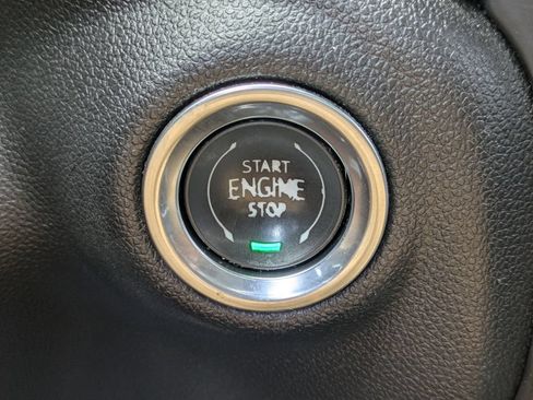 Used 2019 GMC Sierra 1500 AT4 w/ AT4 Premium Package AWD/4WD image 31
