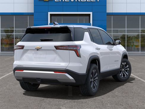 New 2025 Chevrolet Equinox LT w/ Safety and Technology Package image 36