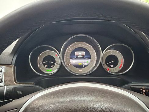 Used 2014 Mercedes-Benz E 350 Sedan image 31