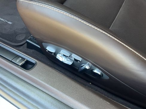 Certified 2019 Porsche 911 Targa 4 GTS image 7