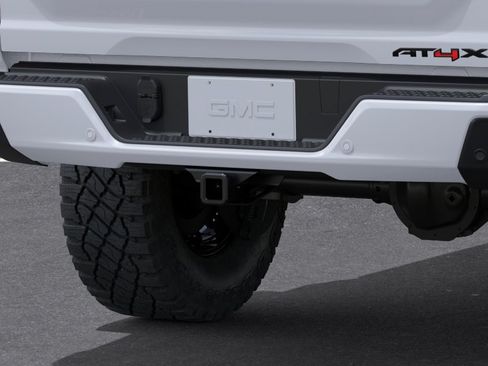 New 2026 GMC Canyon AT4X w/ LPO, Black Badging Package AWD/4WD image 15