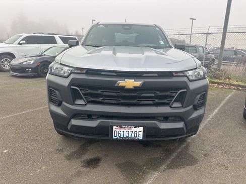 Used 2024 Chevrolet Colorado W/T image 3
