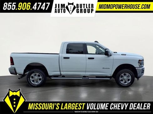 Used 2025 RAM 2500 Big Horn AWD/4WD image 2