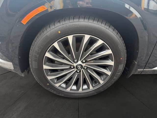 Used 2023 Hyundai Palisade Calligraphy w/ Winter Package AWD/4WD image 9