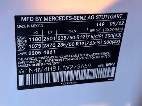 Certified 2023 Mercedes-Benz GLB 250 4MATIC image 39
