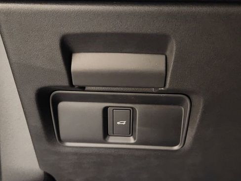 New 2026 Land Rover Discovery Sport Landmark image 21