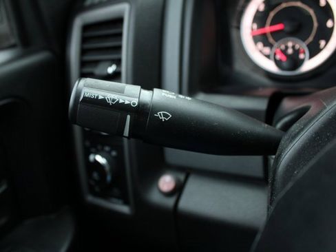 Used 2019 RAM 1500 Express w/ Express Value Package image 10