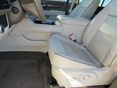 Used 2021 GMC Yukon Denali image 15