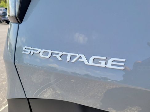 New 2026 Kia Sportage EX w/ EX Panorama Roof Package FWD image 29