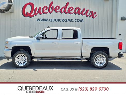 Used 2018 Chevrolet Silverado 1500 LT w/ All Star Edition AWD/4WD image 4