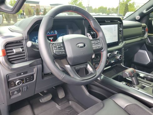 Used 2025 Ford F150 Raptor AWD/4WD image 13
