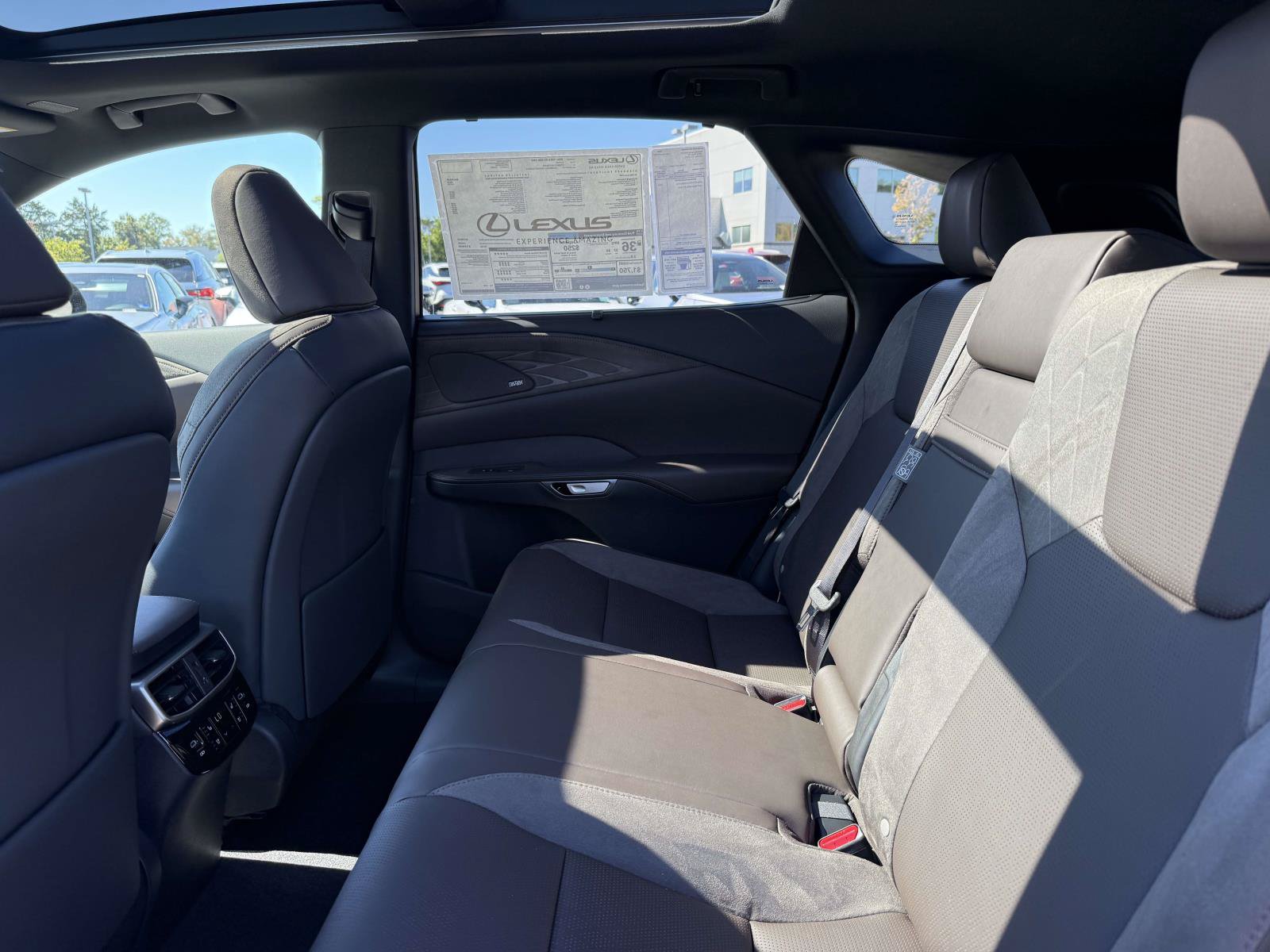 New 2026 Lexus RX 350h AWD/4WD image 13