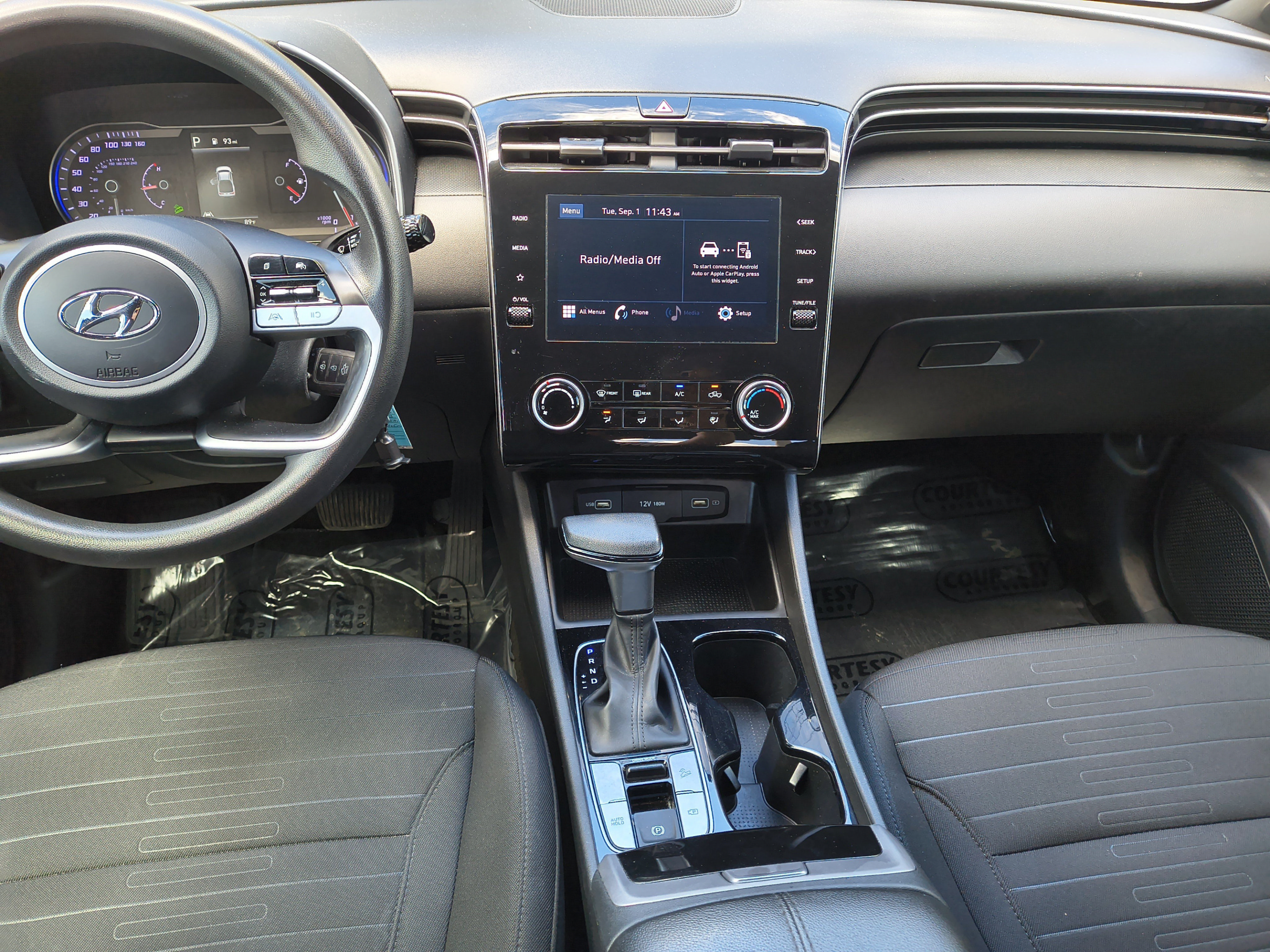 Certified 2023 Hyundai Santa Cruz SE FWD image 12