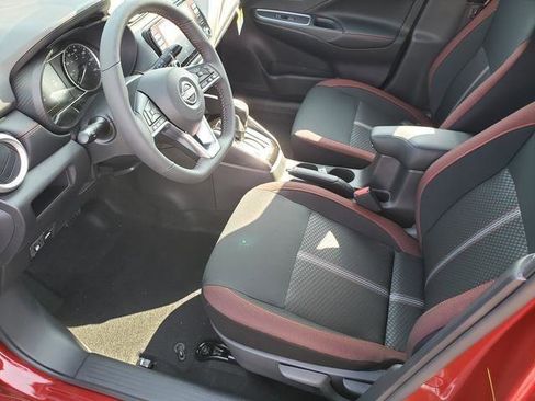New 2025 Nissan Versa SR w/ Trunk Package FWD image 14