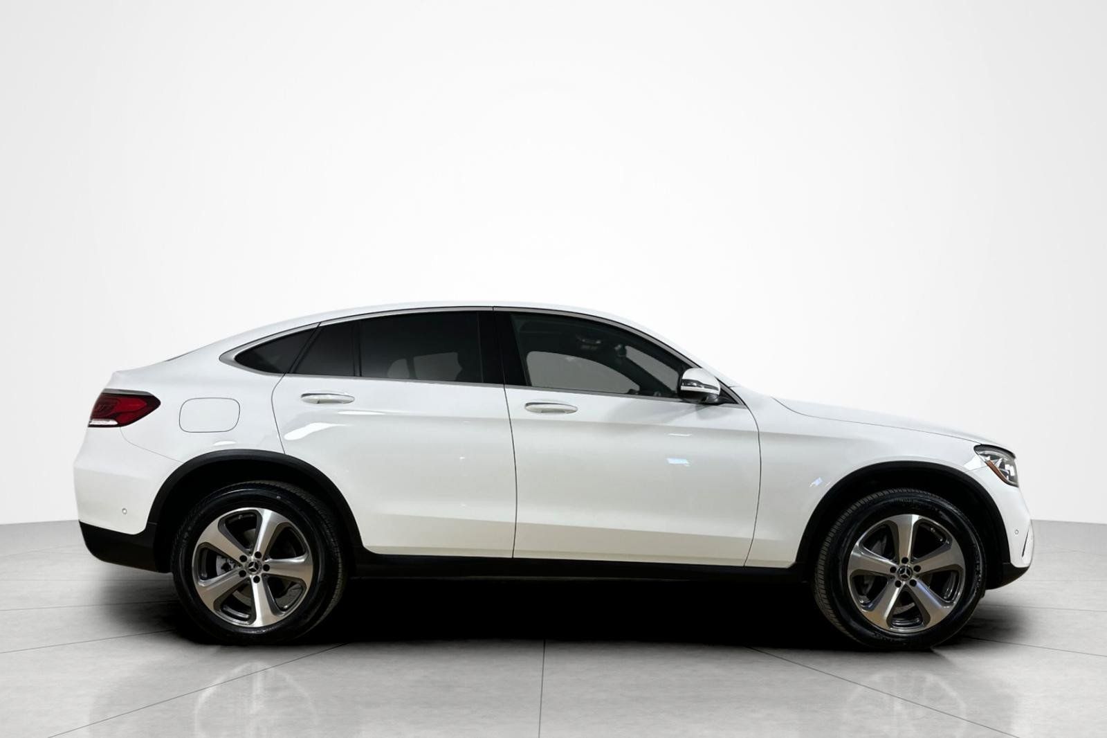 Used 2023 Mercedes-Benz GLC 300 4MATIC Coupe image 6